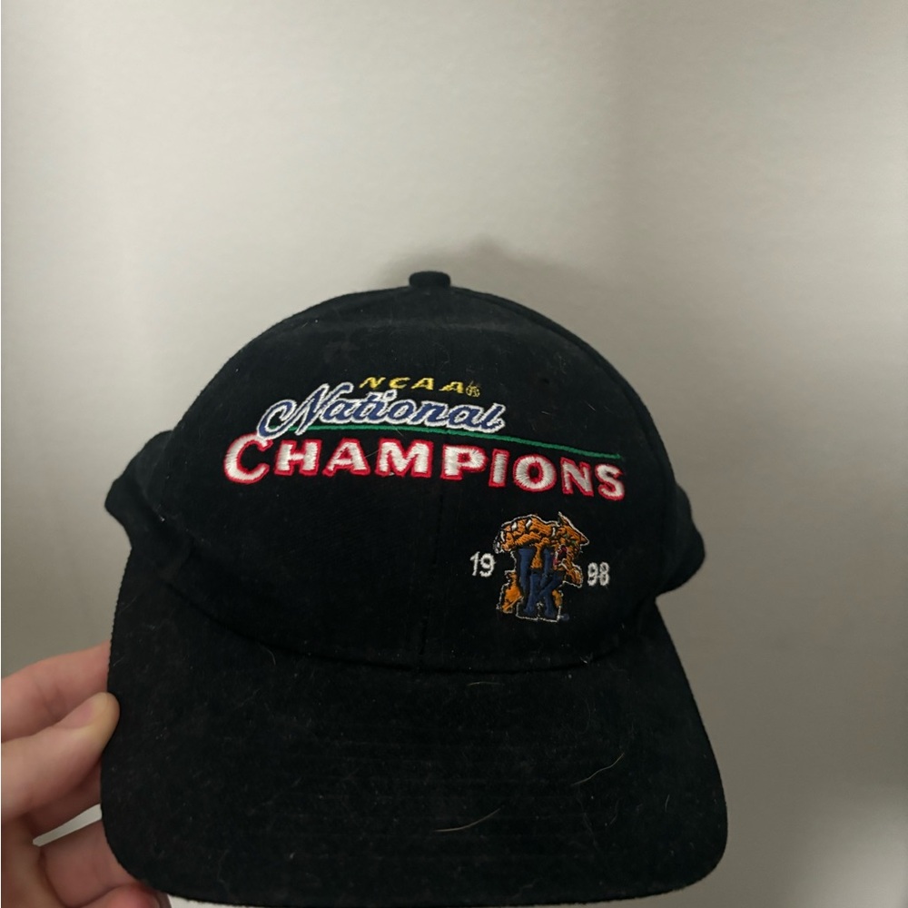Vintage Kentucky NCAA Champs 1998 Logo7 Hat